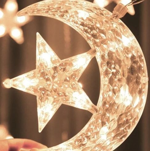 Світлодіодна новорічна гірлянда штора Зірка на місяці з пультом 12 предметів, Разноцветный