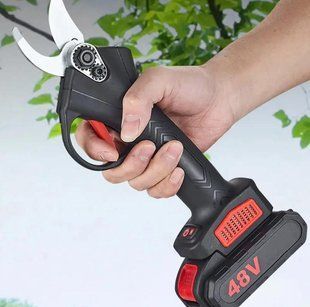 Секатор садовые ножницы электрический 48V в чемодане